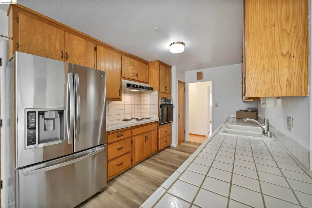 4054 Milton Avenue Castro Valley CA 94546