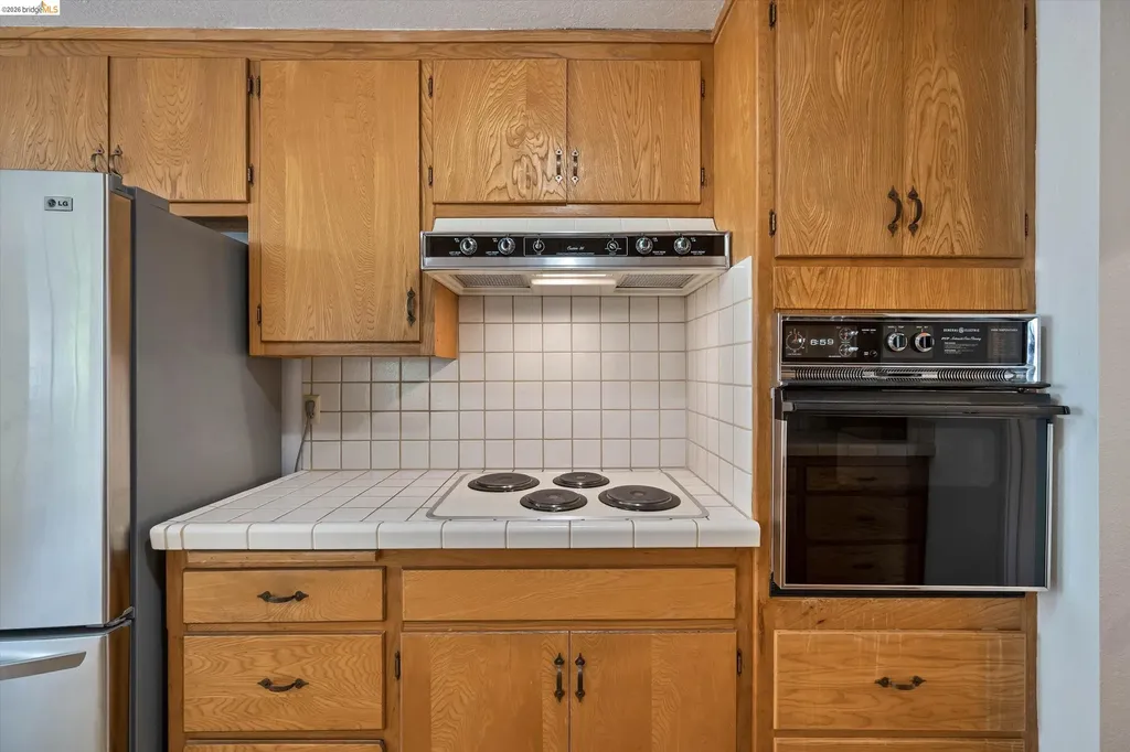 4054 Milton Avenue Castro Valley CA 94546