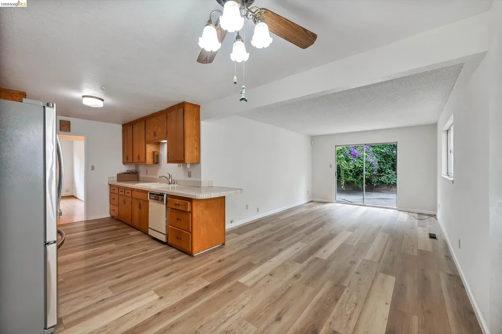 4054 Milton Avenue Castro Valley CA 94546