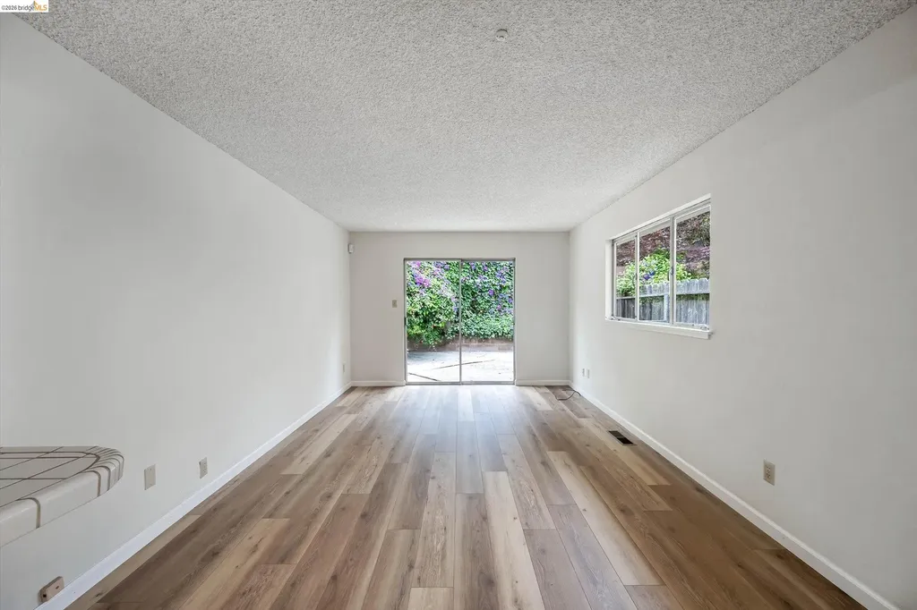 4054 Milton Avenue Castro Valley CA 94546