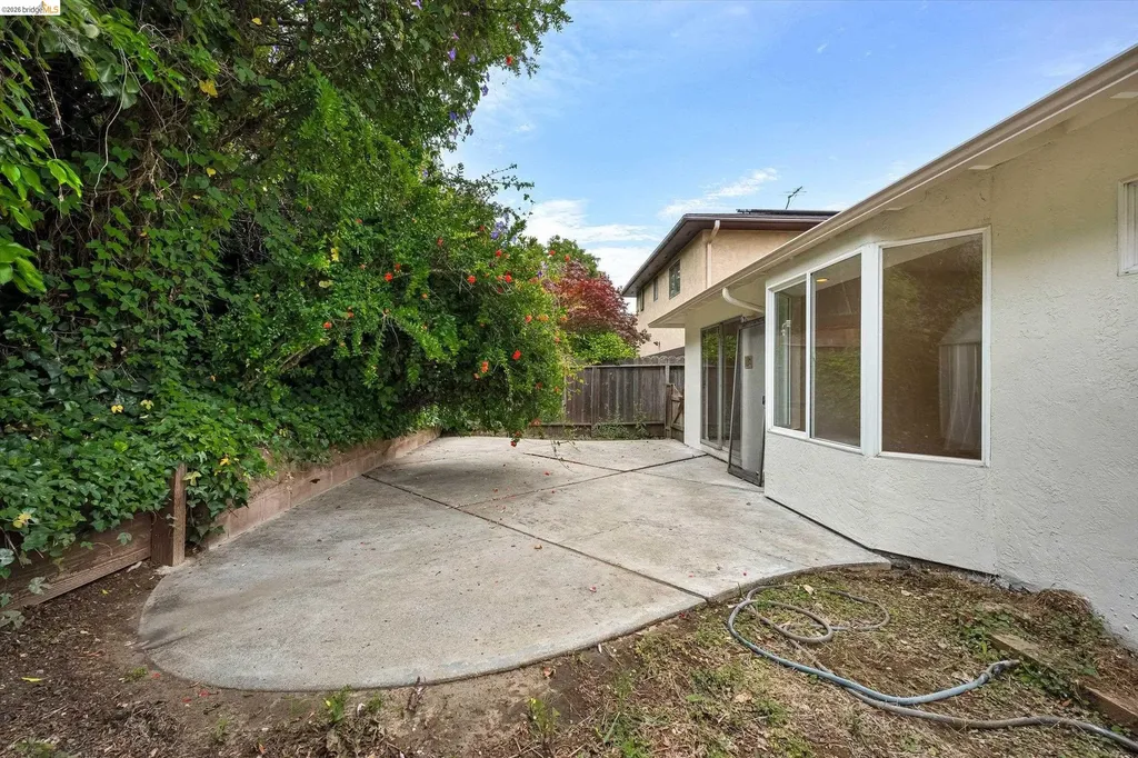 4054 Milton Avenue Castro Valley CA 94546