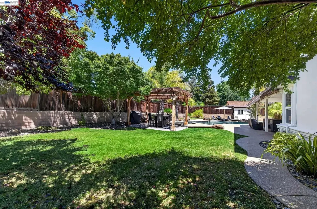 2337 Grosvenor Heights Court Livermore CA 94550