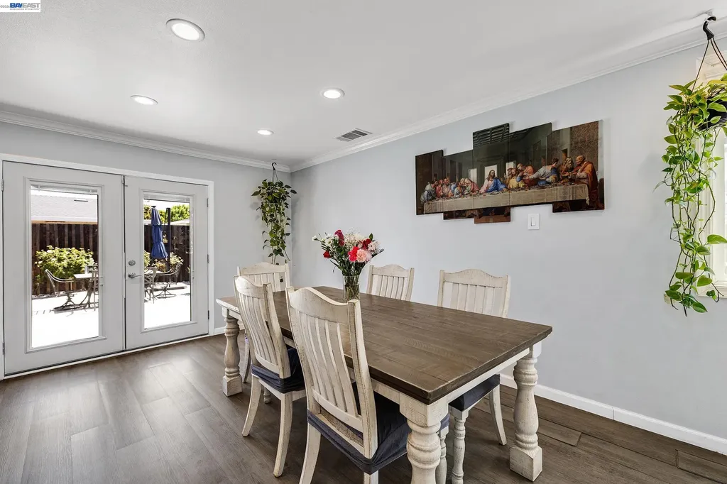 30532 Carroll Avenue Hayward CA 94544