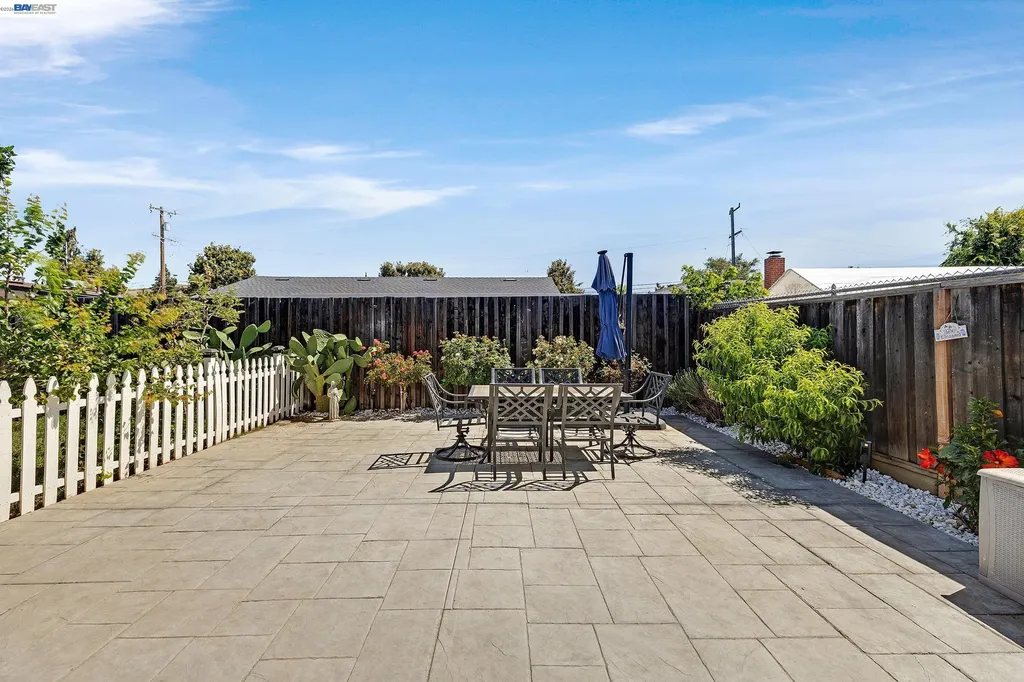 30532 Carroll Avenue Hayward CA 94544