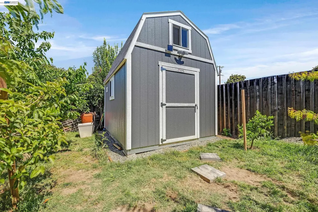 30532 Carroll Avenue Hayward CA 94544