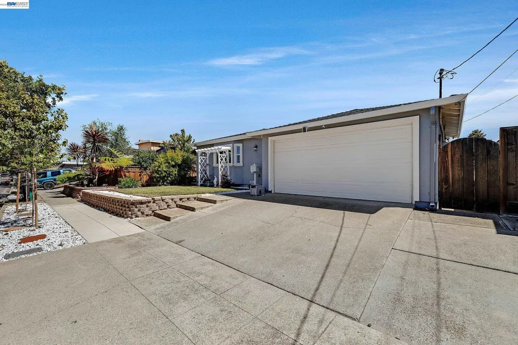 30532 Carroll Avenue Hayward CA 94544