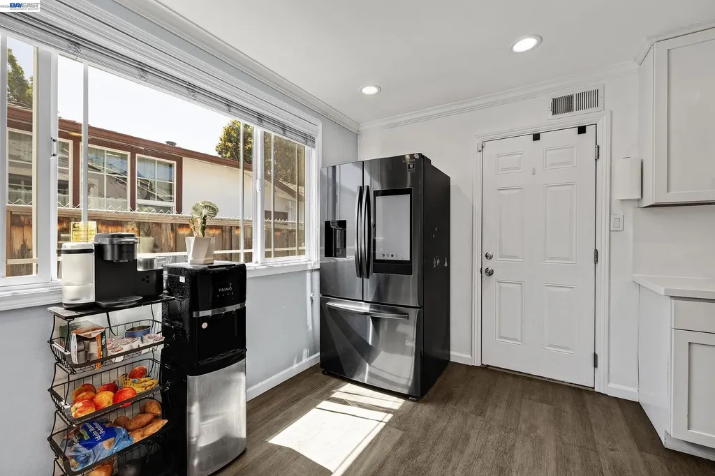 30532 Carroll Avenue Hayward CA 94544