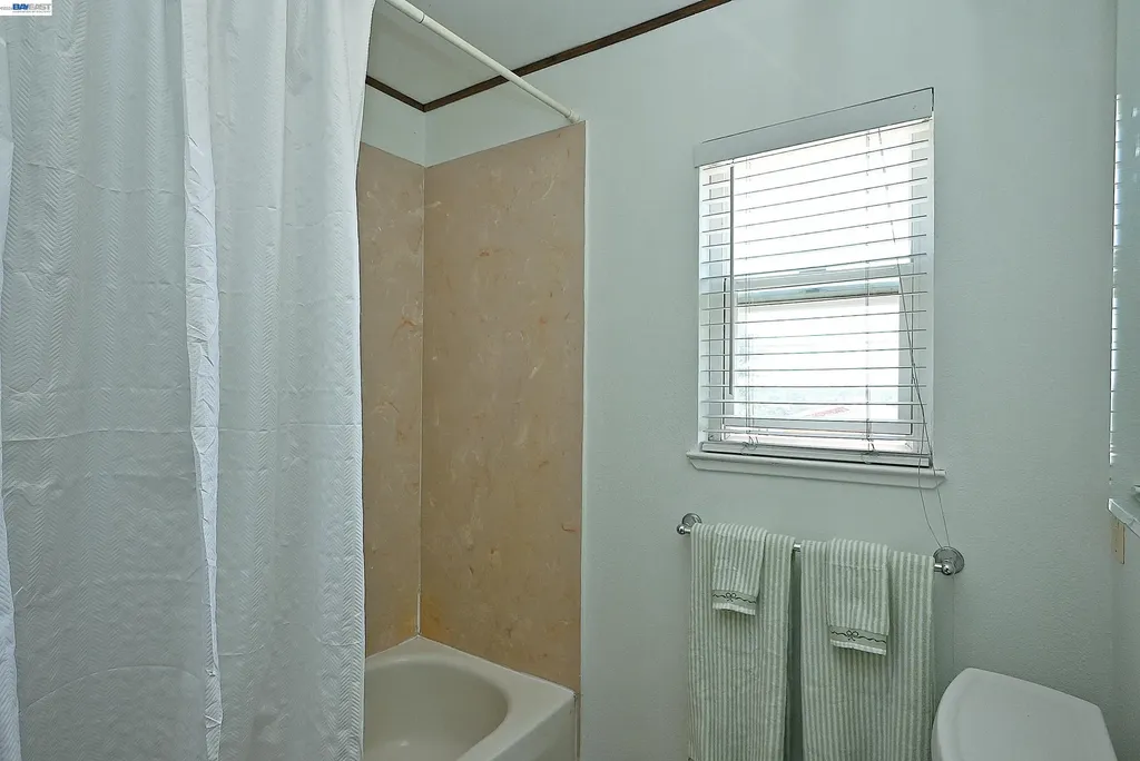 2082 Placer Drive Castro Valley CA 94578