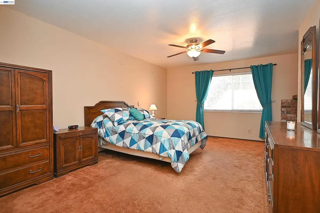2082 Placer Drive Castro Valley CA 94578
