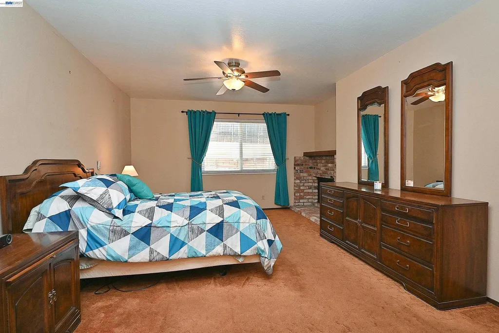 2082 Placer Drive Castro Valley CA 94578