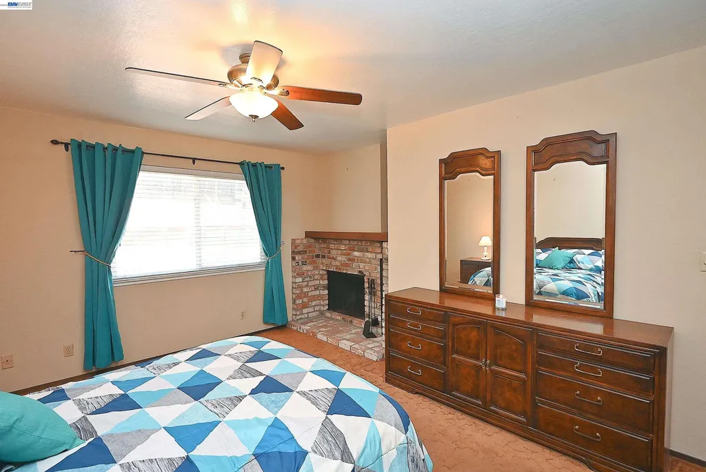2082 Placer Drive Castro Valley CA 94578