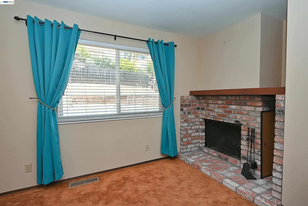 2082 Placer Drive Castro Valley CA 94578