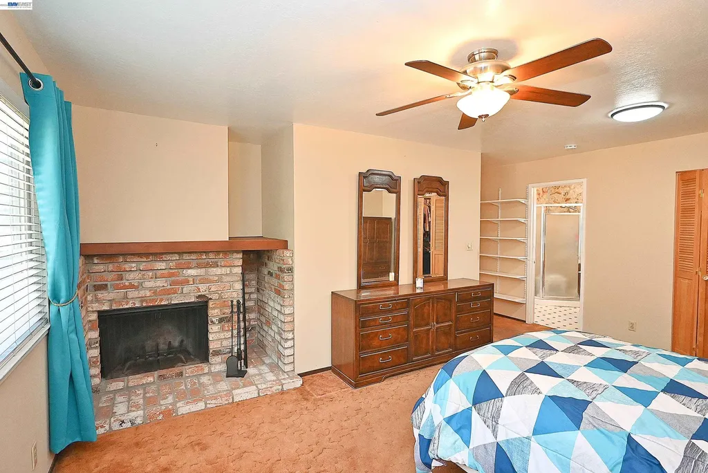 2082 Placer Drive Castro Valley CA 94578