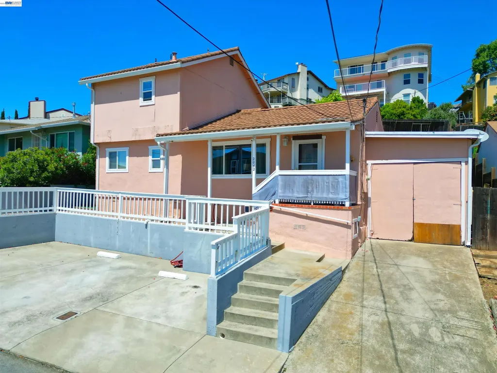 2082 Placer Drive Castro Valley CA 94578