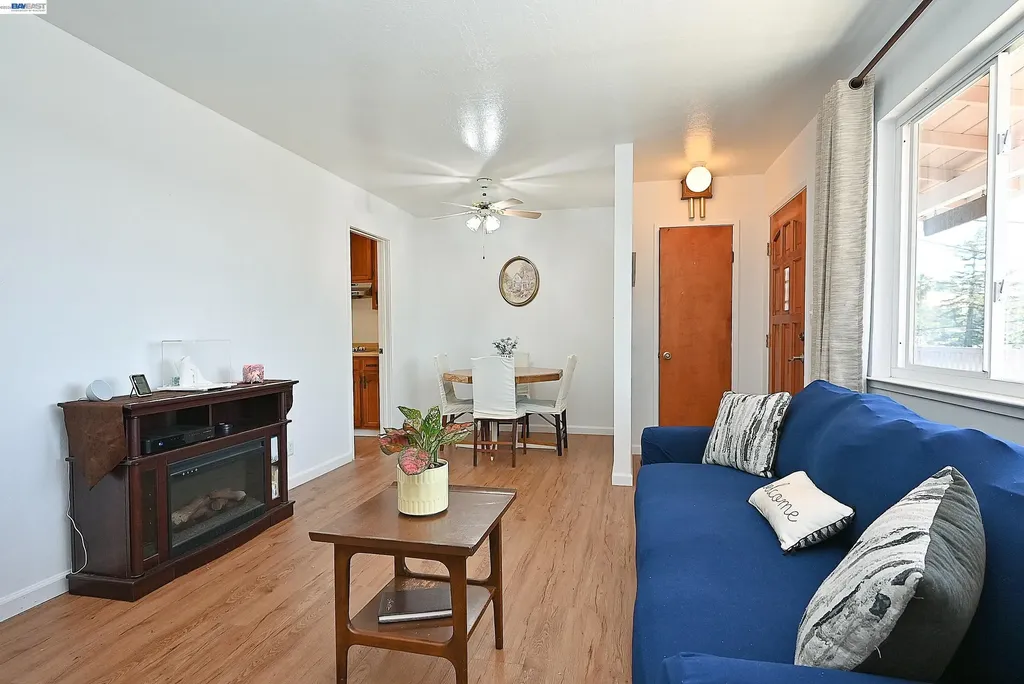 2082 Placer Drive Castro Valley CA 94578