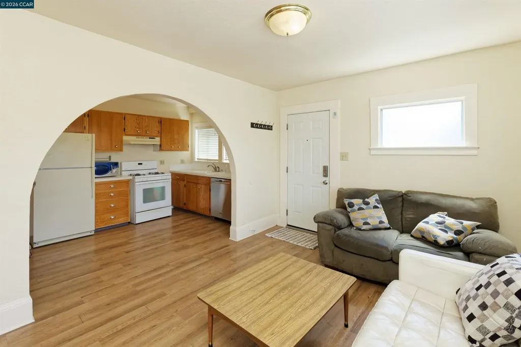 6312 Herzog Street Oakland CA 94608