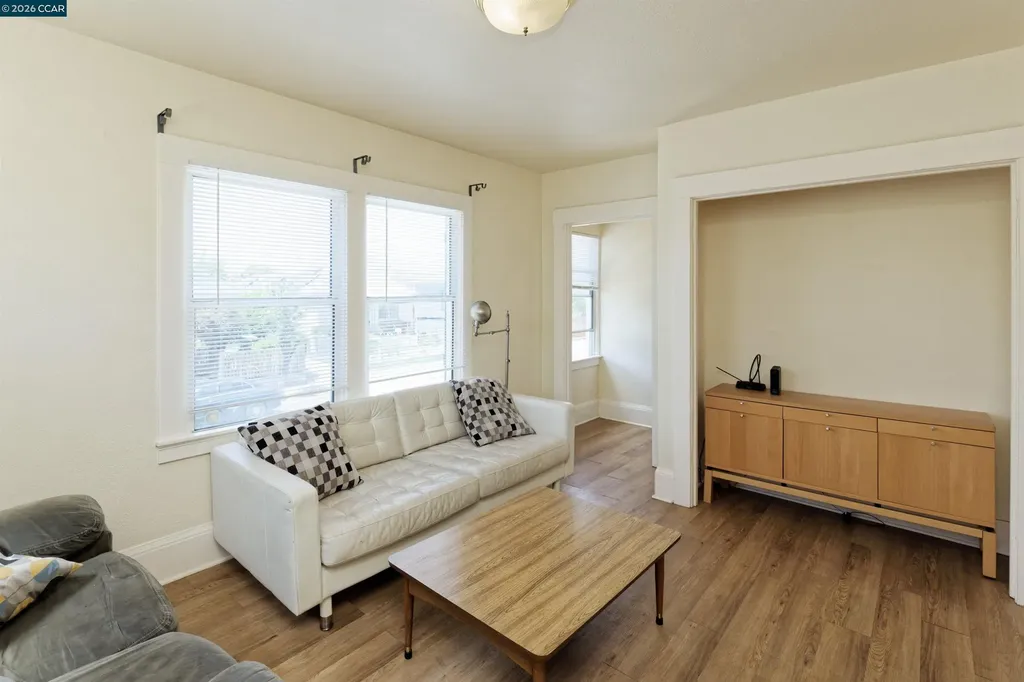 6312 Herzog Street Oakland CA 94608