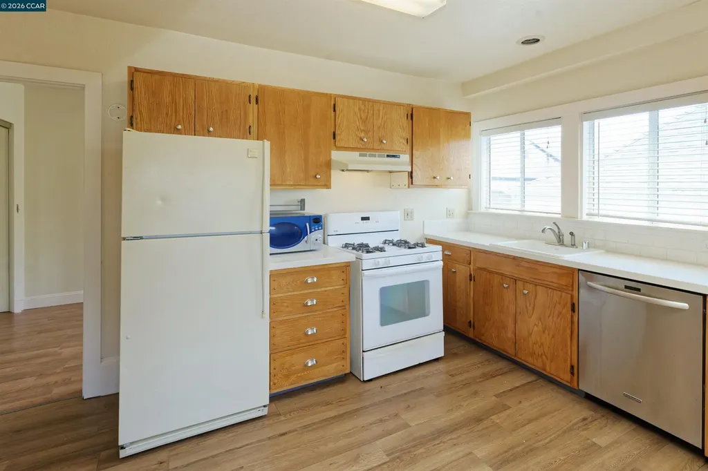 6312 Herzog Street Oakland CA 94608
