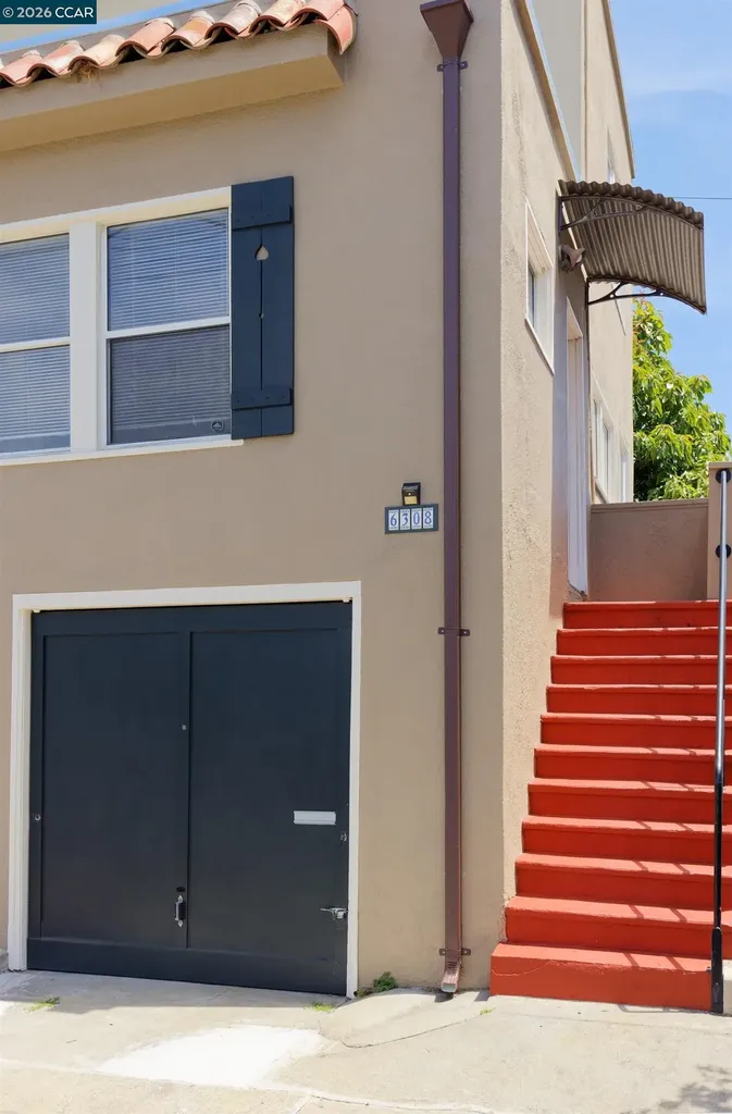 6312 Herzog Street Oakland CA 94608