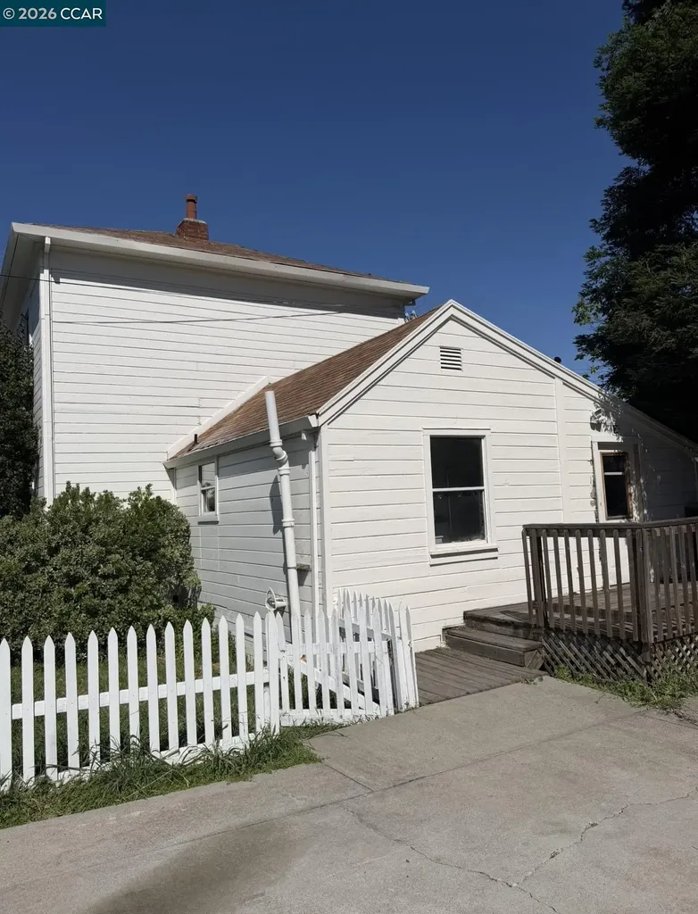 604 Berrellesa Street Martinez CA 94553