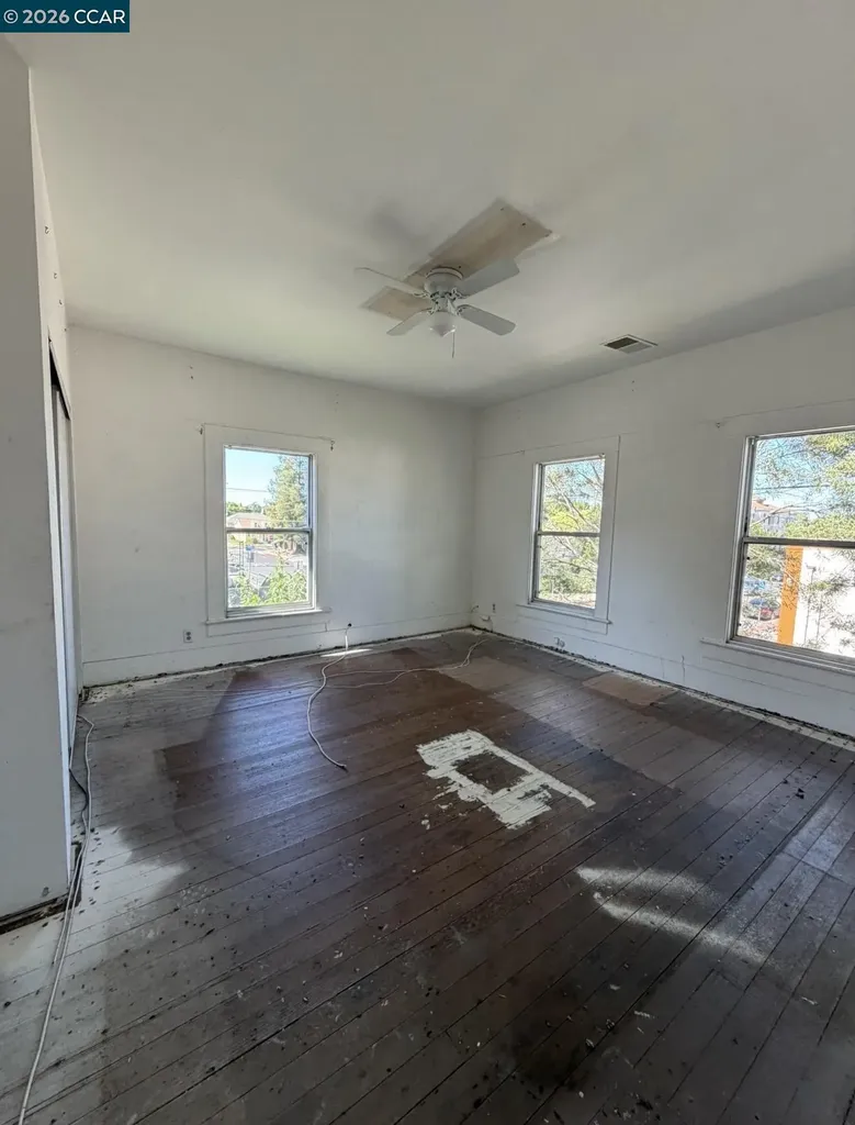 604 Berrellesa Street Martinez CA 94553