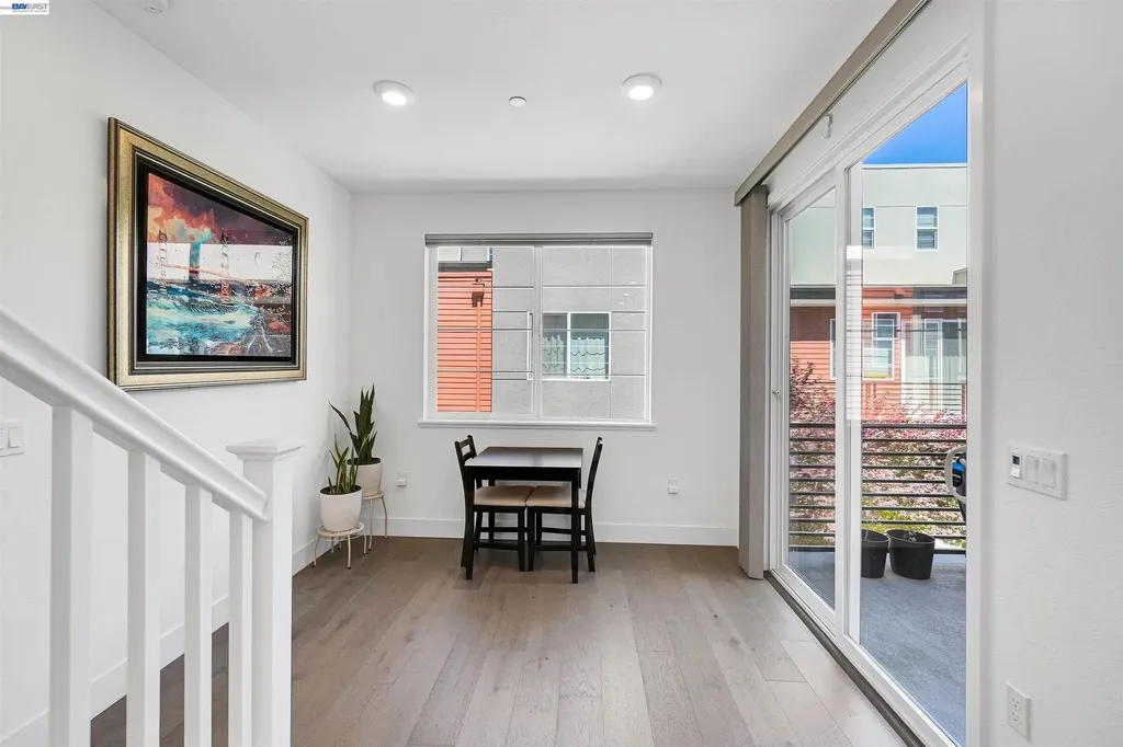 29268 Hub Lane Hayward CA 94544