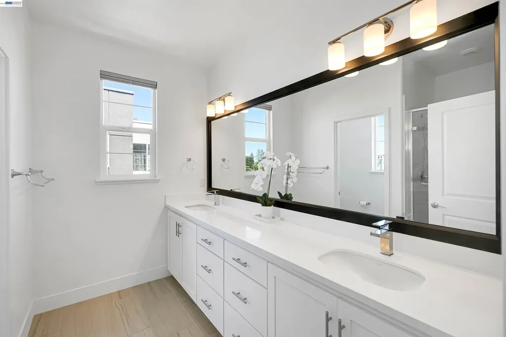 29268 Hub Lane Hayward CA 94544