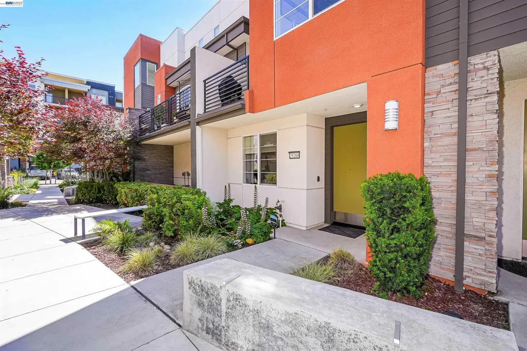 29268 Hub Lane Hayward CA 94544