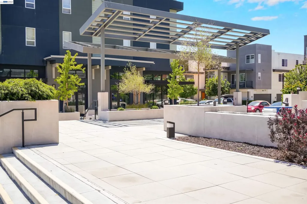 29268 Hub Lane Hayward CA 94544