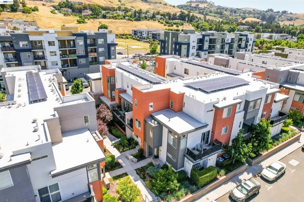 29268 Hub Lane Hayward CA 94544