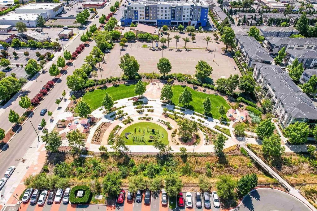 29268 Hub Lane Hayward CA 94544