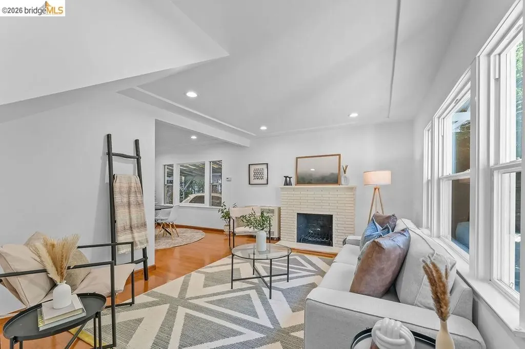 408 38th Street Oakland CA 94609