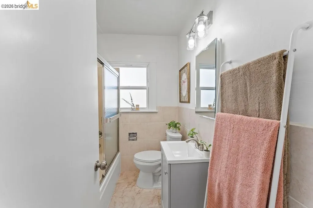 408 38th Street Oakland CA 94609