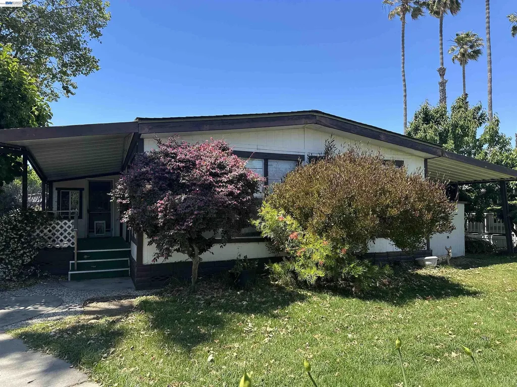 390 Tropicana Way Union City CA 94587