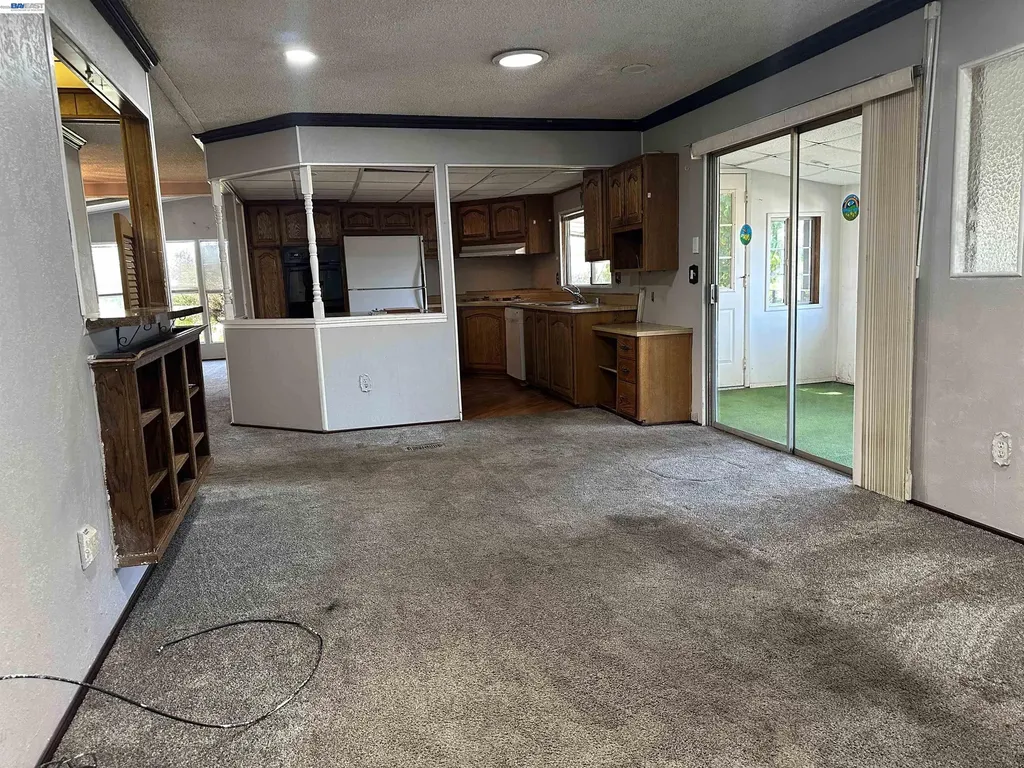 390 Tropicana Way Union City CA 94587