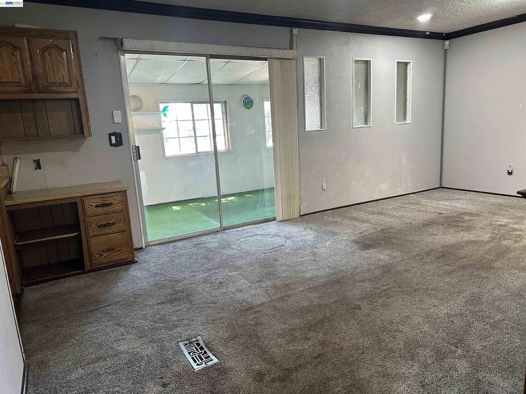 390 Tropicana Way Union City CA 94587