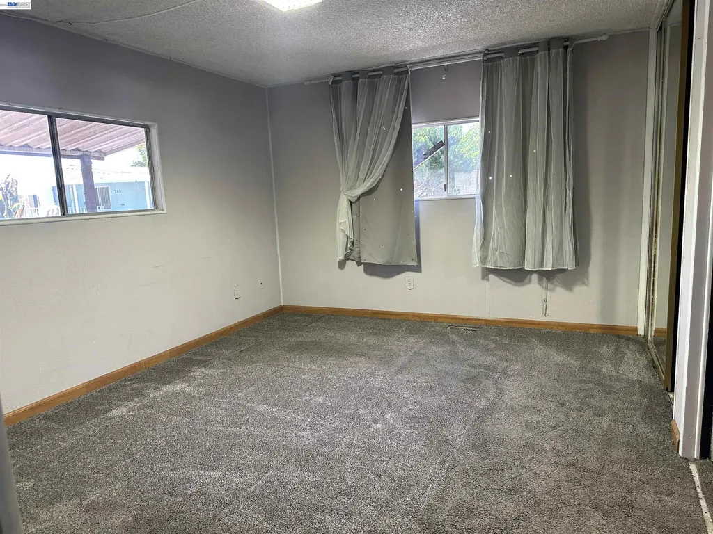 390 Tropicana Way Union City CA 94587