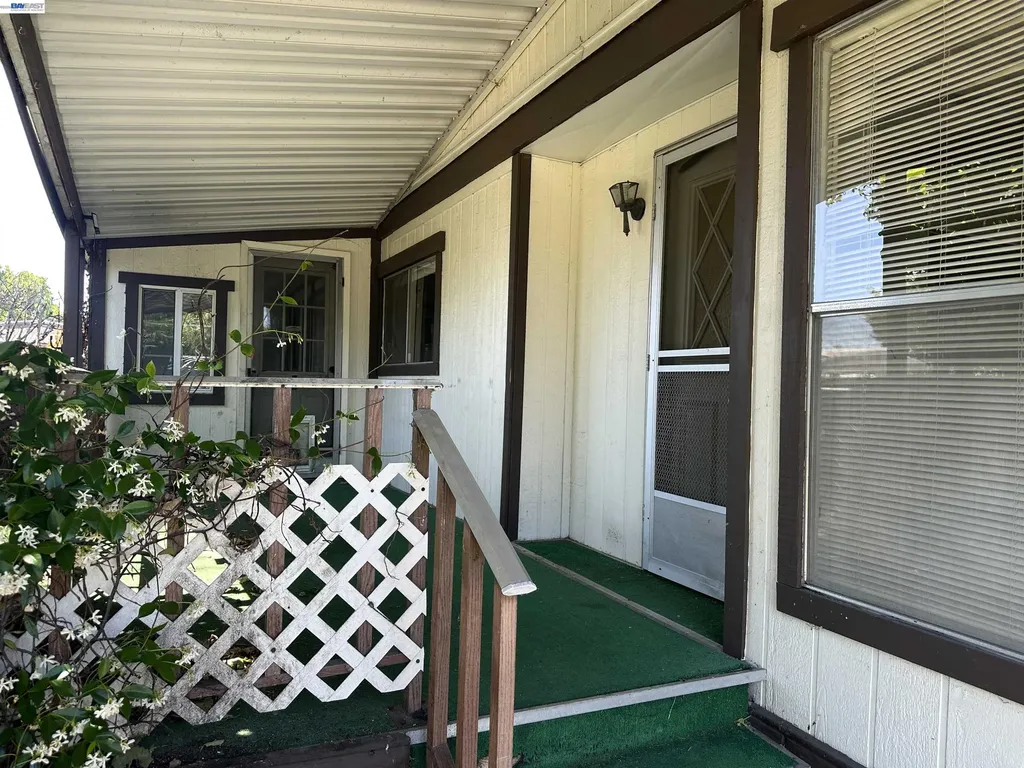 390 Tropicana Way Union City CA 94587