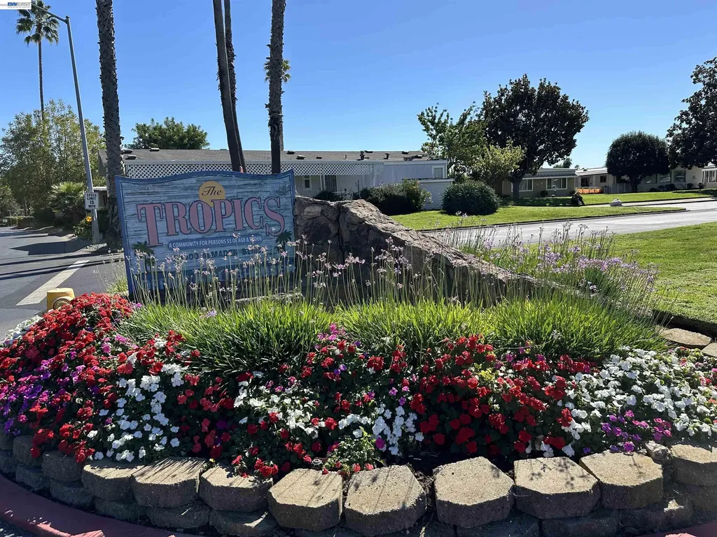 390 Tropicana Way Union City CA 94587