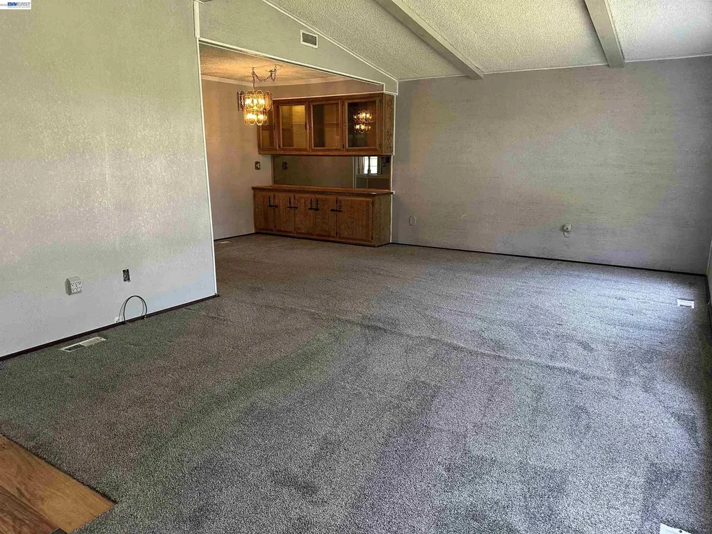 390 Tropicana Way Union City CA 94587