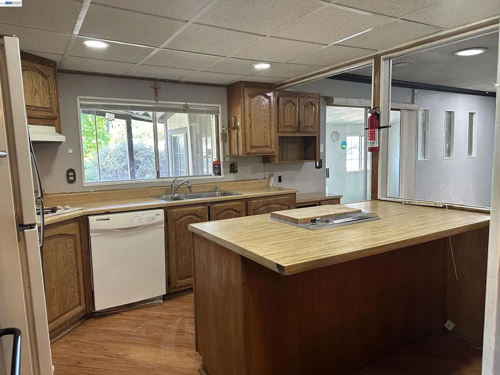 390 Tropicana Way Union City CA 94587