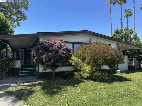 390 Tropicana Way Union City CA 94587