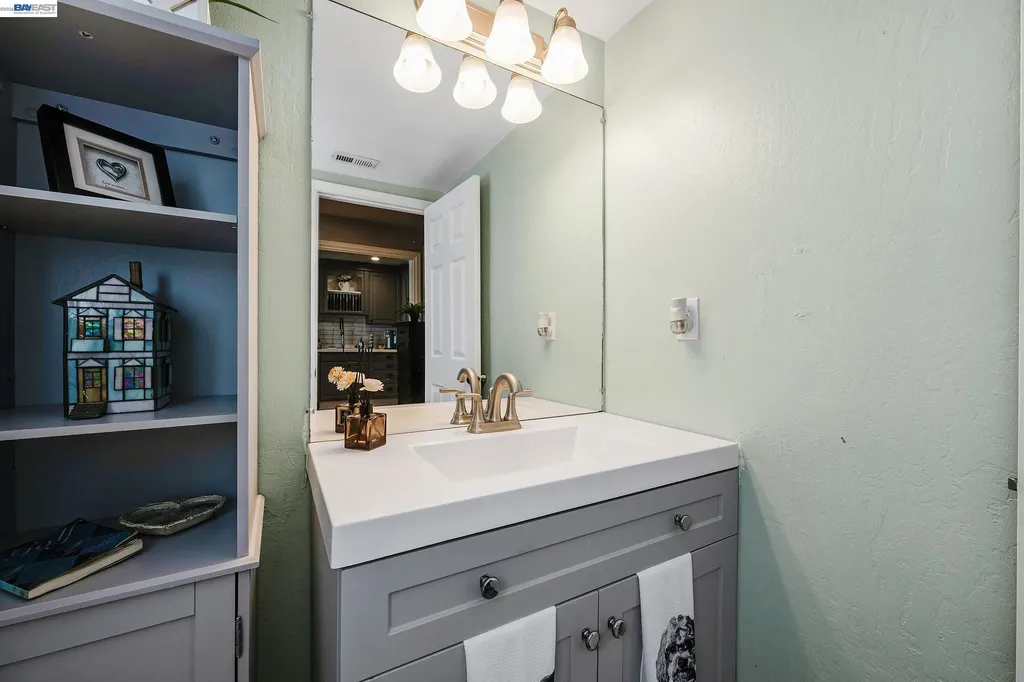 3277 Monika Lane Hayward CA 94541