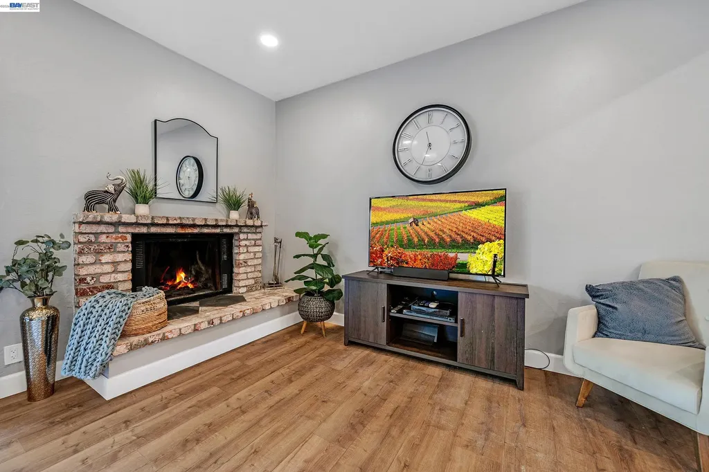 3277 Monika Lane Hayward CA 94541