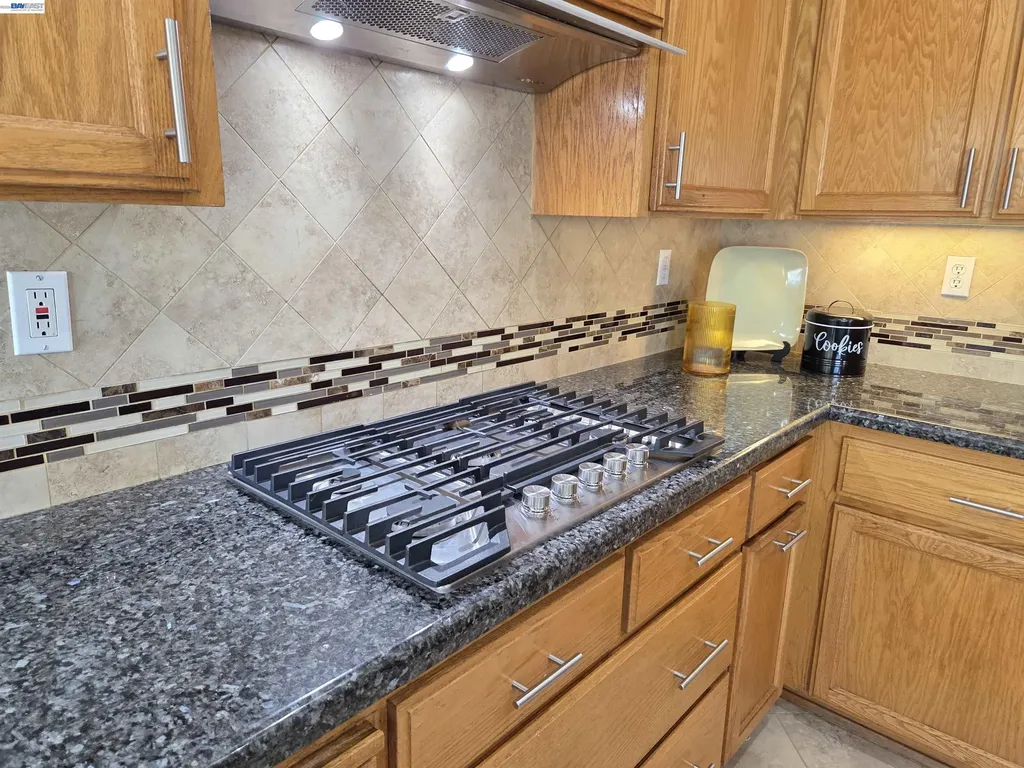 2850 Montair Way Union City CA 94587