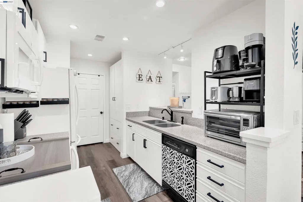 8170 Mountain View Drive Pleasanton CA 94588