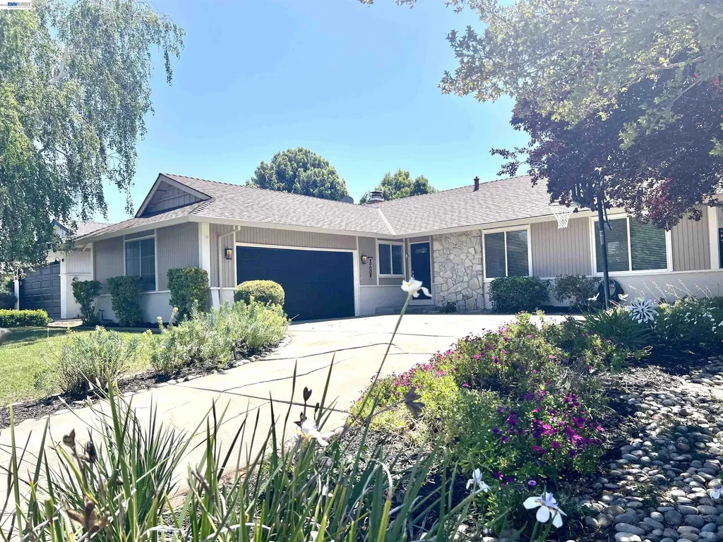 637 Dover Way Livermore CA 94551
