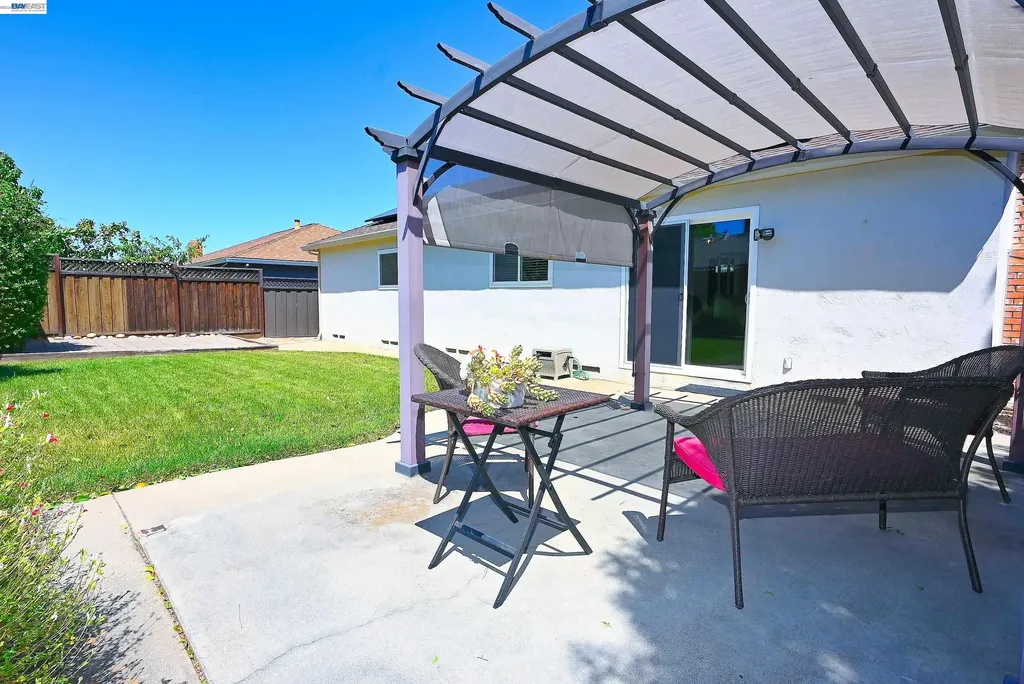 637 Dover Way Livermore CA 94551