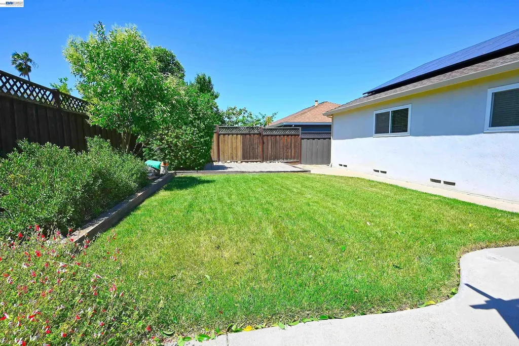 637 Dover Way Livermore CA 94551