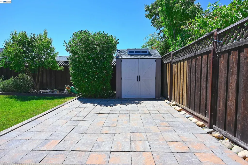 637 Dover Way Livermore CA 94551